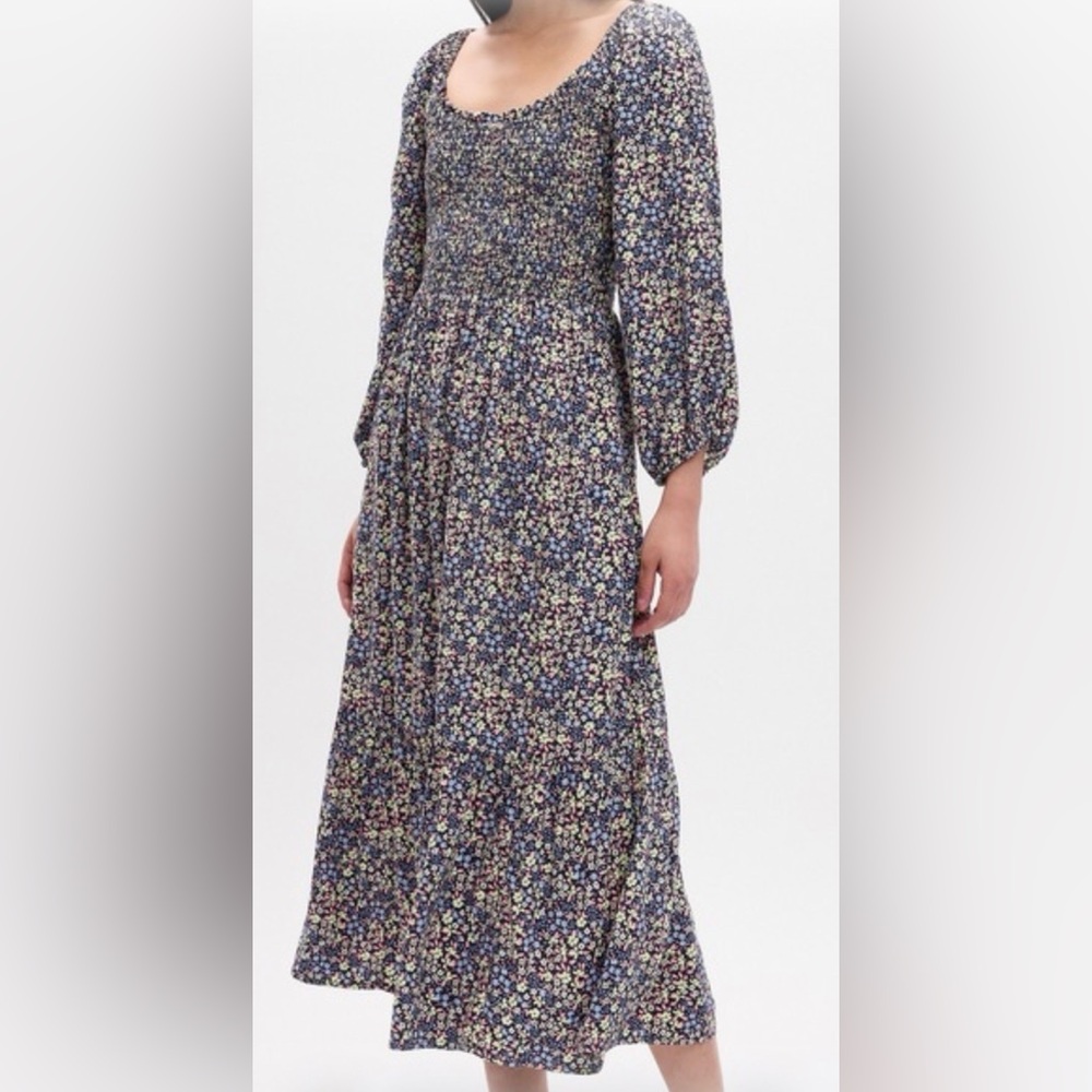 GAP Micro Floral Long Sleeve smocked Scoopneck Dress